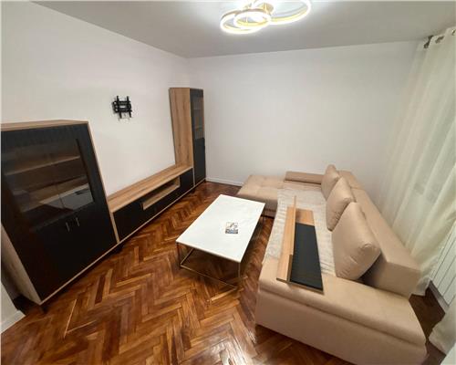 Apartament renovat 2 camere, centrala gaz, mobilat, ultracentral