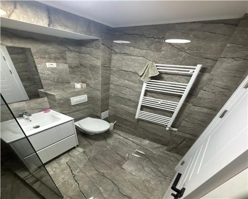 Apartament renovat 2 camere, centrala gaz, mobilat, ultracentral