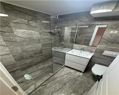 Apartament renovat 2 camere, centrala gaz, mobilat, ultracentral