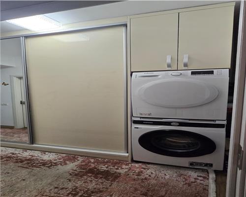 Apartament 3 camere mobilat bloc nou, parcare privata supravegheat video