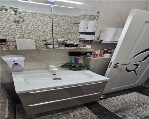 Apartament 3 camere mobilat bloc nou, parcare privata supravegheat video