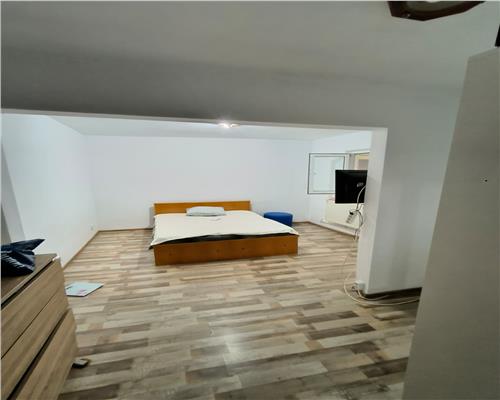 Apartament 3 camere ultracentral, 70 mp, centrala proprie