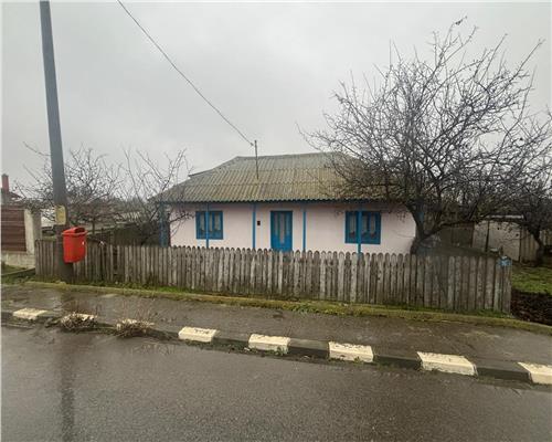 Casa de vacanta cu teren generos – Plopul, judetul Tulcea