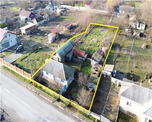 Casa de vacanta cu teren generos � Plopul, judetul Tulcea