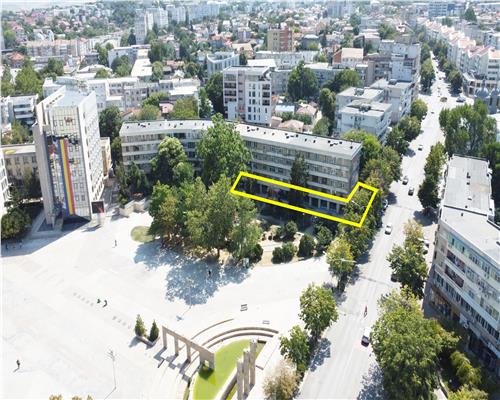 Spatiu comercial ultracentral, 715 mp, vitrina mare – ideal clinica/showroom