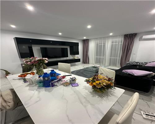 Apartament tip duplex de vanzare – zona E3, 3 camere