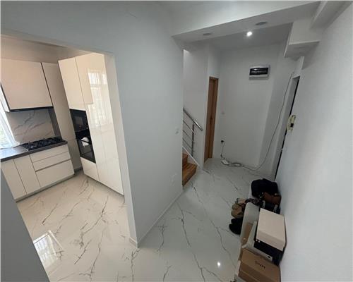 Apartament tip duplex de vanzare – zona E3, 3 camere