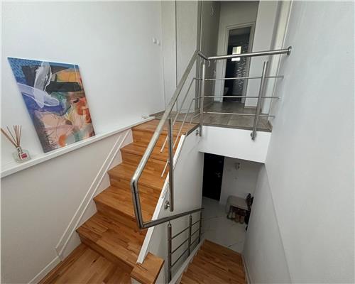 Apartament tip duplex de vanzare – zona E3, 3 camere