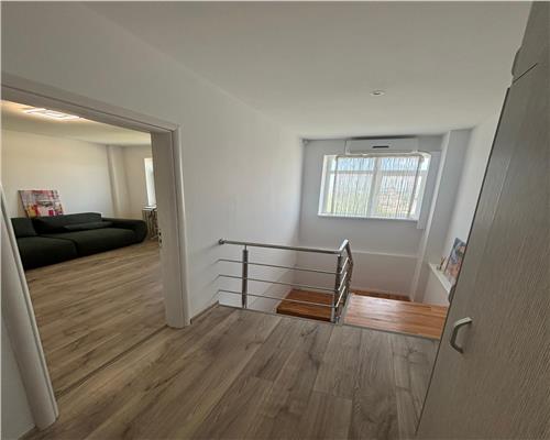 Apartament tip duplex de vanzare – zona E3, 3 camere