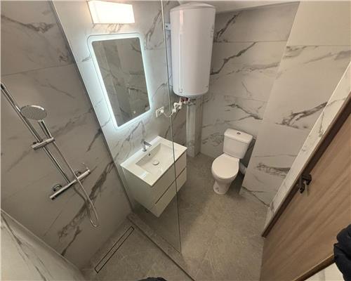 Garsoniera ultracentrala renovata total - finisaje premium, etaj 1, strada Garii