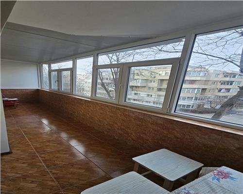 Apartament 2 camere decomandat 64 mp + 4,8mp boxa, parter str Victoriei