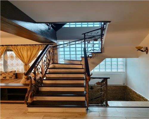 Casa D+P+M 167 mp teren 209 mp Alexandru cel Bun sauna garaj subteran