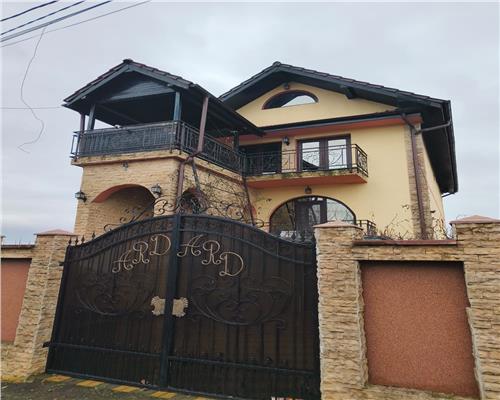 Casa D+P+M 167 mp teren 209 mp Alexandru cel Bun sauna garaj subteran
