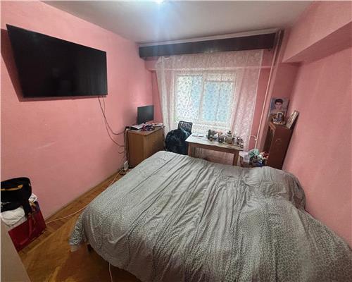 Apartament 2 camere decomandat, zona centrala – Strada Babadag