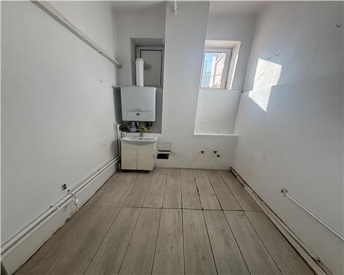 Spatiu comercial de închiriat – Zona Ultracentrala