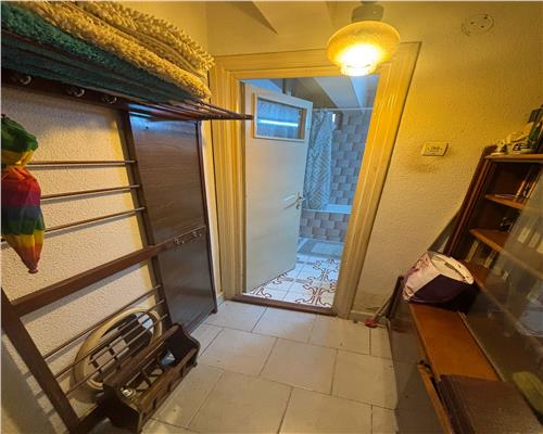 Apartament 2 camere ultracentral, vedere la faleza, 50 mp, etaj 2/4