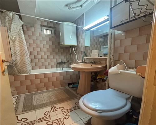 Apartament 2 camere ultracentral, vedere la faleza, 50 mp, etaj 2/4