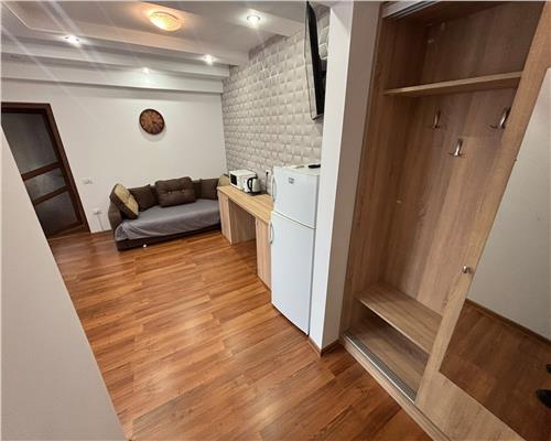 Apartament 2 camere, Zona Vest – utilitati incluse, centrala proprie