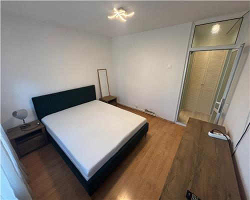 Apartament 2 camere, parter, mobilat, parcare inclusa