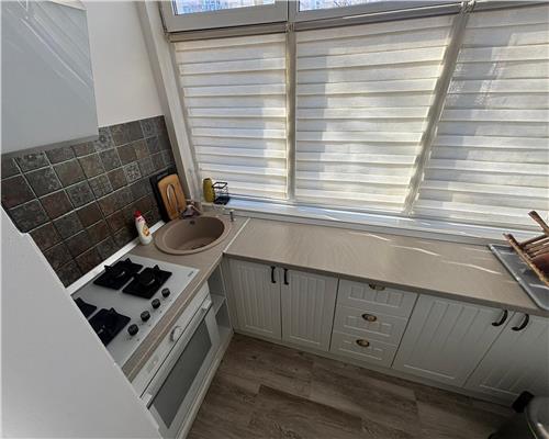 Apartament 2 camere, parter, mobilat, parcare inclusa