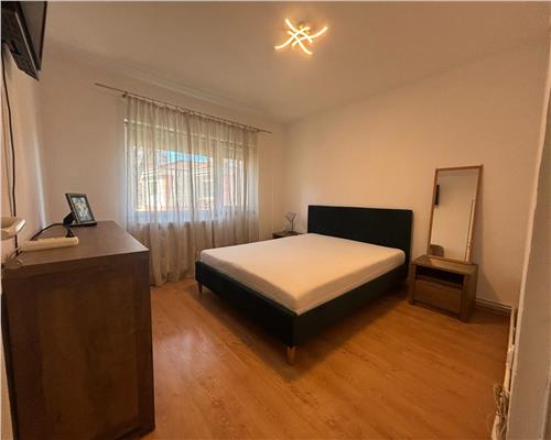 Apartament 2 camere, parter, mobilat, parcare inclusa