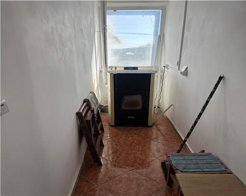 Apartament 3 camere, zona Gelco, ideal pentru muncitori, 8 persoane