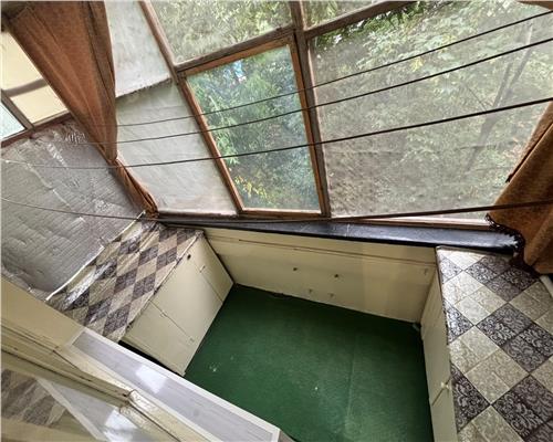 Apartament 3 camere renovat, etaj 2, 62 mp/ Zona Taxe si Impozite