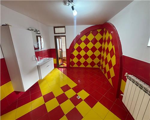 Apartament 3 camere, 170 mp, 2 niveluri, ultracentral – Str. Babadag