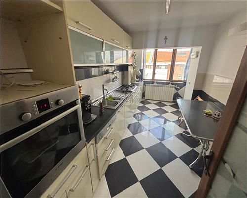 Apartament 3 camere, 170 mp, 2 niveluri, ultracentral – Str. Babadag