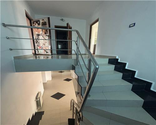 Apartament 3 camere, 170 mp, 2 niveluri, ultracentral – Str. Babadag