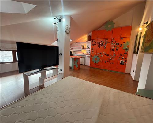 Apartament 3 camere, 170 mp, 2 niveluri, ultracentral – Str. Babadag