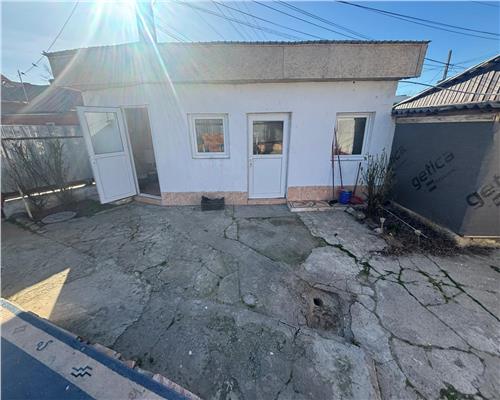 Casa 3 camere Tulcea, central, lânga Hotel Delta, teren 221 mp