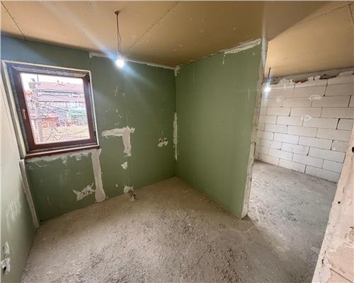 Vila ultracentrala Tulcea, 6 camere, 330 mp utili, teren 719 mp, vedere spectaculoasa