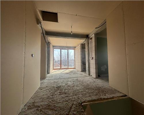 Vila ultracentrala Tulcea, 6 camere, 330 mp utili, teren 719 mp, vedere spectaculoasa