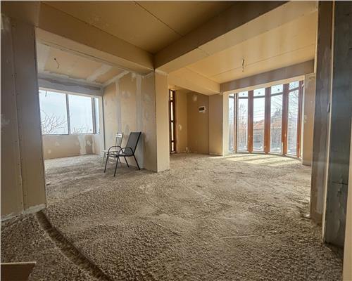 Vila ultracentrala Tulcea, 6 camere, 330 mp utili, teren 719 mp, vedere spectaculoasa