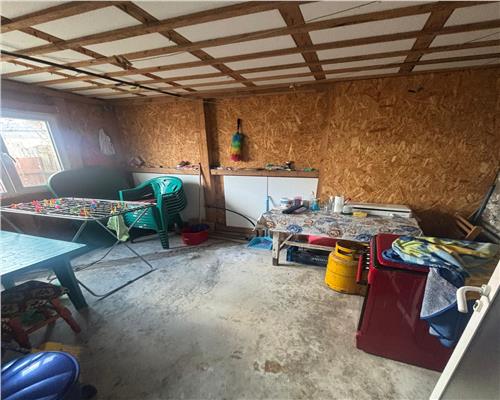 Casa 3 camere cu terasa, renovata, cartierul Nou, zona linistita