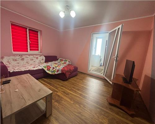 Casa 3 camere cu terasa, renovata, cartierul Nou, zona linistita