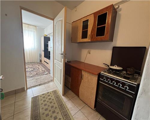 Garsoniera 17 mp, mobilata, et. 3, cu chirias – ideal investitie