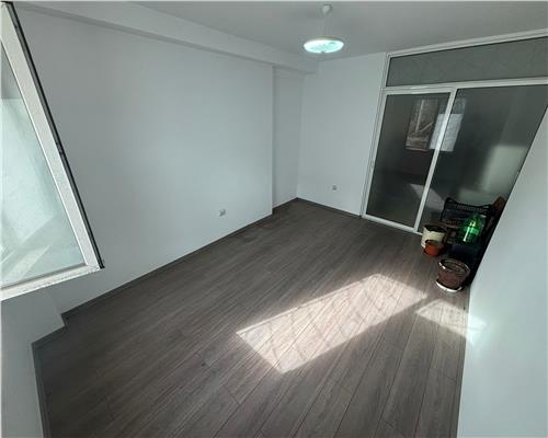 Garsoniera ultracentrala, renovata, 22 mp, parter