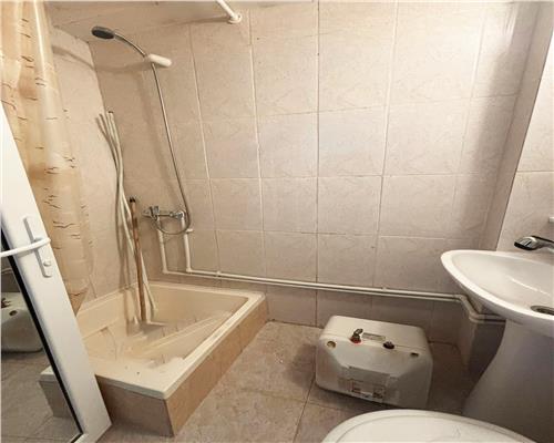 Garsoniera ultracentrala, renovata, 22 mp, parter