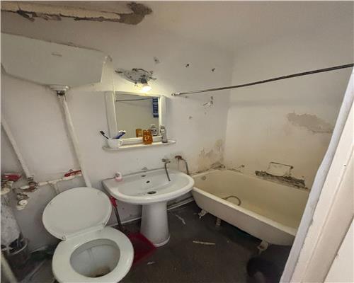 Apartament 3 camere, etaj 1, cartier Big, mobilat, renovabil