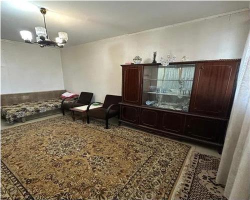 Apartament 3 camere, etaj 1, cartier Big, mobilat, renovabil