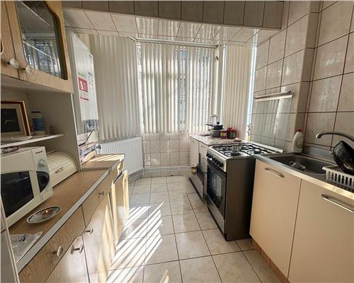 Apartament 3 camere, 89 mp, central, renovat, mobilat, utilat