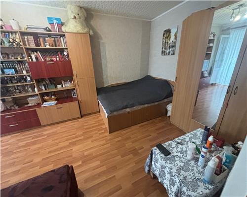 Garsoniera transformata în ap. 2 camere, E3, lânga spital