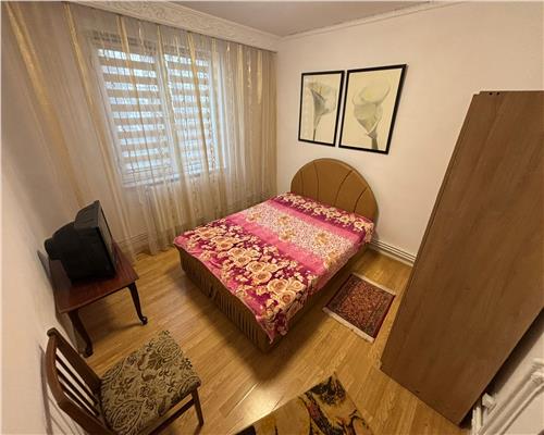 Apartament 2 camere decomandat, Vest, etaj 1, mobilat