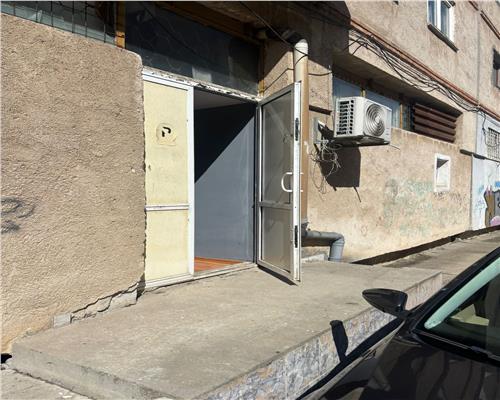 Spatiu comercial E3 Tulcea, vitrina mare, vad excelent