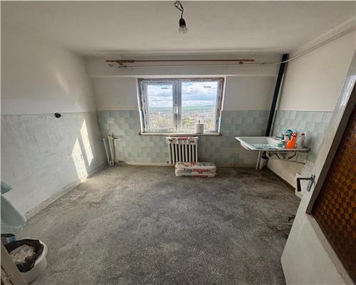 Apartament 3 camere decomandat – Cartier Neptun