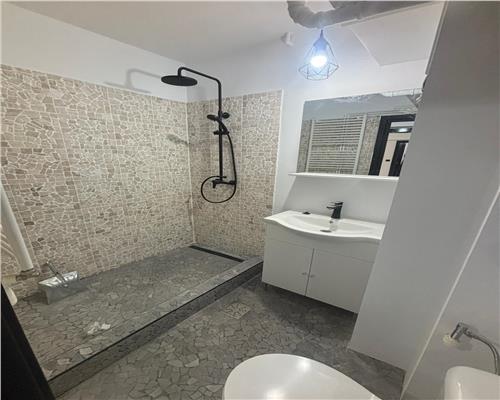 Apartament 3 camere ultracentral, renovat complet, vedere Dunare