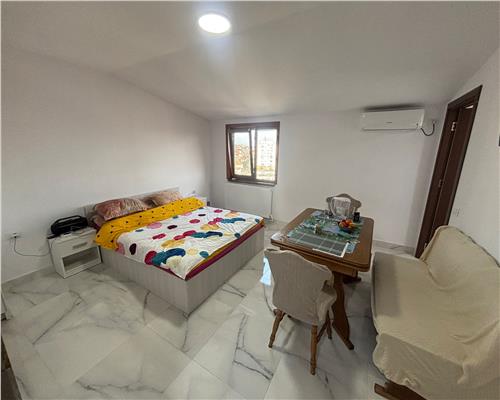 Garsoniera noua, mobilata si utilata complet, central