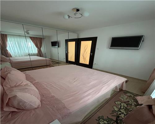 Ap. 3 camere central, mobilat, parcare inclusa, vedere Dunare